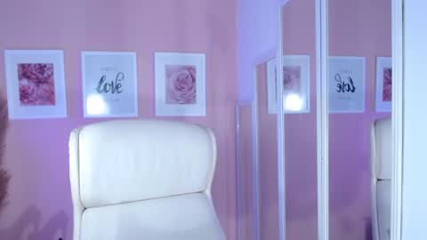 Snapshot of maria_jones chatting on 12.28.24 Instagram soymj01 online show from 12.28.24