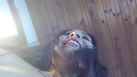 Snapshot of mariajose2015 chatting on 09.25.25 Mariajose online show from 09.25.25