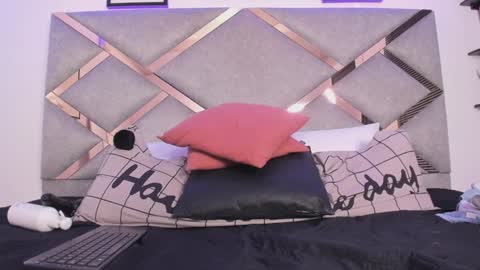 Snapshot of marian_pinzon chatting on 02.06.25 Marian online show from 02.06.25