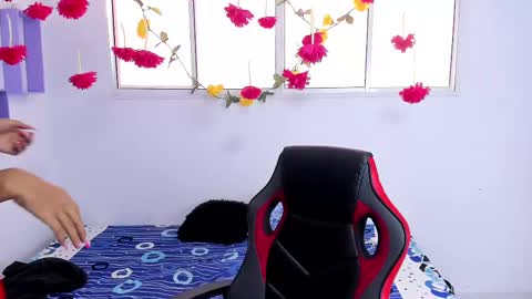 Snapshot of mariana_ofc chatting on 03.07.25 Mariana online show from 03.07.25