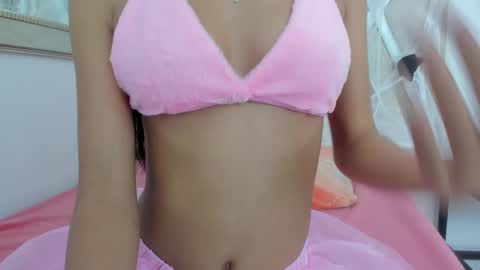 Mariana Garcia online show from 10.17.25