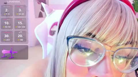 Snapshot of marie_harper chatting on 02.22.25 Marie online show from 02.22.25