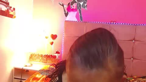 Snapshot of marielahorny303av chatting on 09.15.25 marielahorny303av online show from 09.15.25