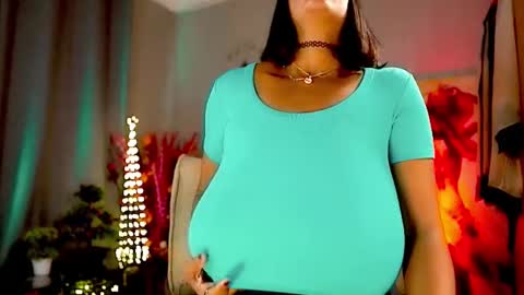 Snapshot of mariicha chatting on 03.01.25 Nikita - Scroll down and read my bio please. New Pictures in Bio online show from 03.01.25