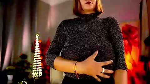 Snapshot of mariicha chatting on 10.15.25 Nikita - Scroll down and read my bio please. New Pictures in Bio online show from 10.15.25