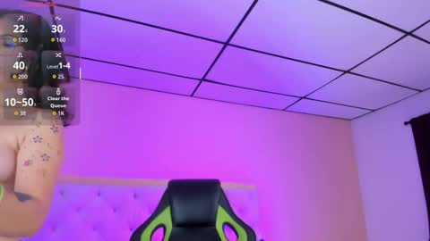 mariie_tayy online show from 10.13.25
