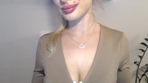 Snapshot of marilyndevilish chatting on 12.13.24 MarilynDevilish online show from 12.13.24