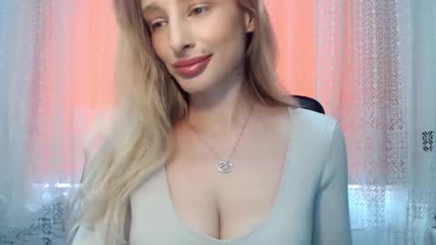 Snapshot of marilyndevilish chatting on 02.27.25 MarilynDevilish online show from 02.27.25