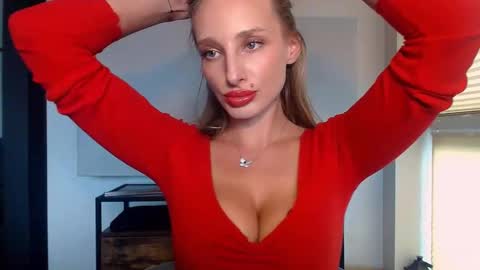 Snapshot of marilyndevilish chatting on 09.18.25 MarilynDevilish online show from 09.18.25
