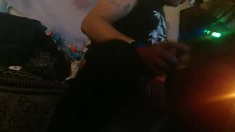 Snapshot of mario_1974 chatting on 10.06.25 Ray online show from 10.06.25