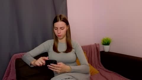Elizabeth online show from 10.14.25