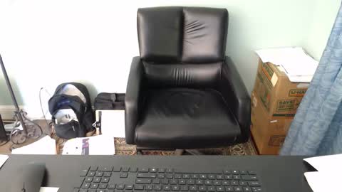 Snapshot of markinwest chatting on 10.17.25 MarkinWest online show from 10.17.25