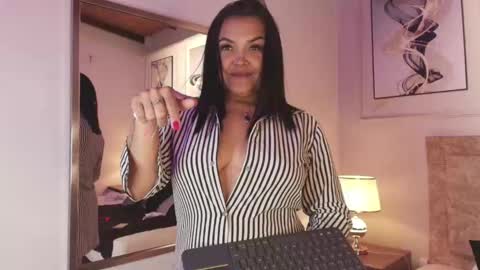 Snapshot of martina_vega__ chatting on 01.24.25 NATALIA ON A TRAVEL FROM DECEMBER 6TH TO THE 9TH ENJOY ME BEFORE I LEAVE online show from 01.24.25