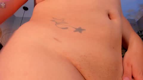 Snapshot of martinnabonnet chatting on 01.10.25 Martinna Bonnet online show from 01.10.25