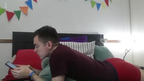 Snapshot of maskbaby2 chatting on 02.23.25 greenhot2 online show from 02.23.25