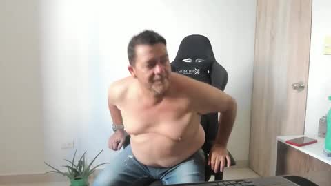 massimo_danger online show from 10.15.25