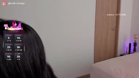Snapshot of massivecockfuckbunny chatting on 10.02.25 Eve Independent model online show from 10.02.25