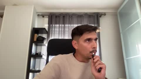 Snapshot of matahavi chatting on 10.16.25 Aaron online show from 10.16.25