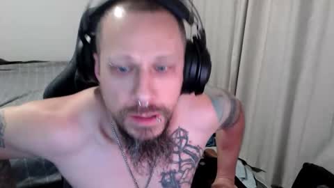 Snapshot of matchy666 chatting on 10.27.25 Matchy online show from 10.27.25