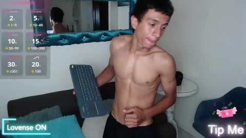 Snapshot of mateocruz_ chatting on 10.09.25 Mateo online show from 10.09.25