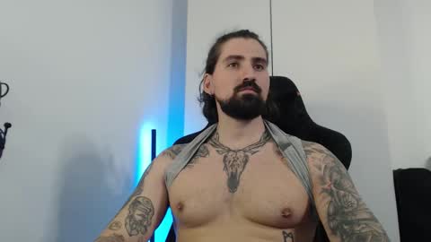 Snapshot of mateohalifa chatting on 10.13.25 mateohalifa online show from 10.13.25