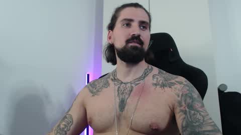 Snapshot of mateohalifa chatting on 10.20.25 mateohalifa online show from 10.20.25