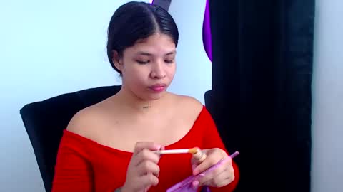 Snapshot of mati0421 chatting on 01.12.25 Mati04 online show from 01.12.25