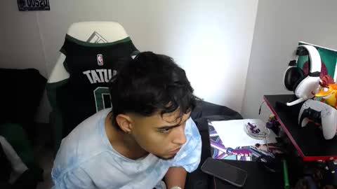 Snapshot of matias_bianco01 chatting on 09.30.25 matias online show from 09.30.25