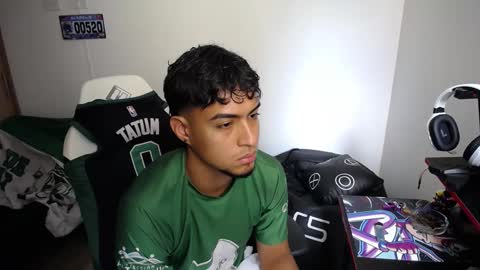 Snapshot of matias_bianco01 chatting on 10.03.25 matias online show from 10.03.25