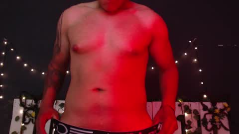 Snapshot of matias_sky chatting on 11.12.25 matias_sky online show from 11.12.25