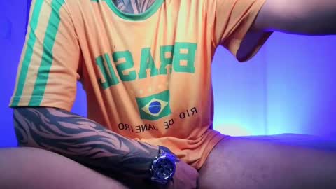 Snapshot of matthewjones1 chatting on 12.11.24 Matt online show from 12.11.24