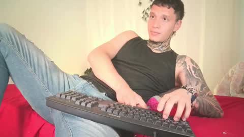 Snapshot of matthewjones1 chatting on 02.14.25 Matt online show from 02.14.25