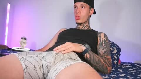 Snapshot of matthewjones1 chatting on 09.17.25 Matt online show from 09.17.25