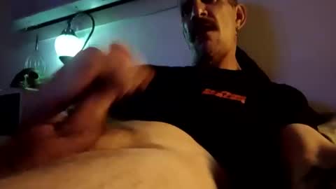 Snapshot of mattyfin80 chatting on 11.12.25 mattyfin80 online show from 11.12.25