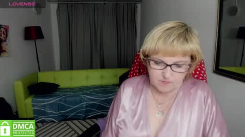 Snapshot of mature_blonde7 chatting on 12.03.24 Lana online show from 12.03.24