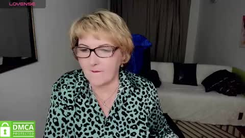 Snapshot of mature_blonde7 chatting on 01.02.25 Lana online show from 01.02.25