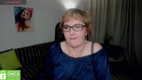 Snapshot of mature_blonde7 chatting on 01.18.25 Lana online show from 01.18.25