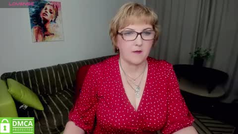 Snapshot of mature_blonde7 chatting on 01.21.25 Lana online show from 01.21.25
