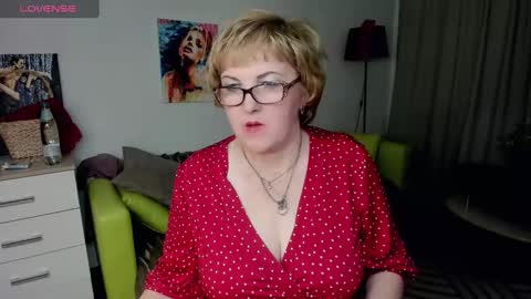 Snapshot of mature_blonde7 chatting on 01.29.25 Lana online show from 01.29.25