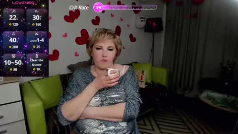Snapshot of mature_blonde7 chatting on 03.12.25 Lana online show from 03.12.25