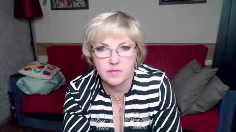 Snapshot of mature_blonde7 chatting on 09.14.25 Lana online show from 09.14.25