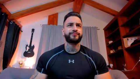 Snapshot of max_dic1 chatting on 02.01.25 max D. online show from 02.01.25