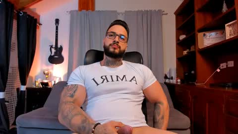 Snapshot of max_dic1 chatting on 03.04.25 max D. online show from 03.04.25