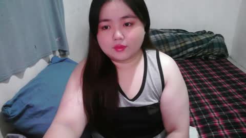 Snapshot of maxie_cat chatting on 02.01.25 Maxie online show from 02.01.25