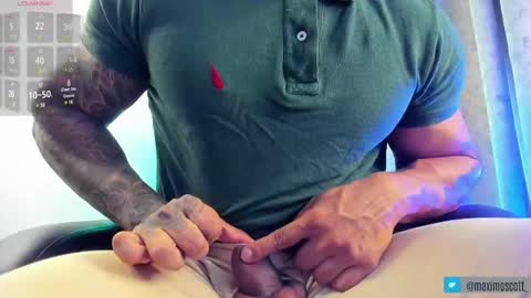 Maximoscott online show from 02.20.25