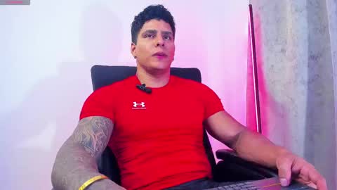 Snapshot of maximoscott_ chatting on 02.28.25 Maximoscott online show from 02.28.25