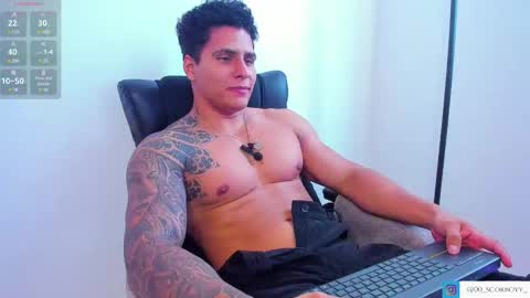 Snapshot of maximoscott_ chatting on 03.07.25 Maximoscott online show from 03.07.25