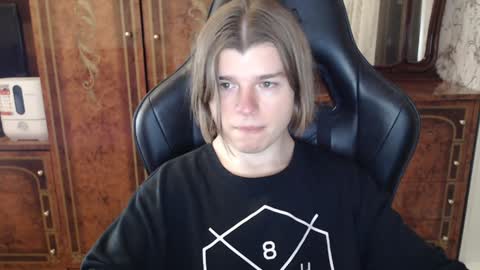 Snapshot of maxplay18 chatting on 01.27.25 Max online show from 01.27.25