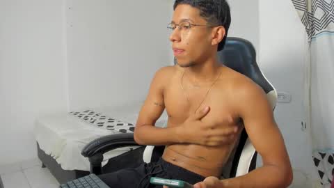 maxvibe420 online show from 10.01.25