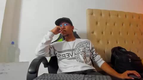 maxvibe420 online show from 10.16.25